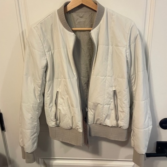 LULULEMON REVERSIBLE INSULATED BOMBER JACKET.BNWT - Picture 1 of 8